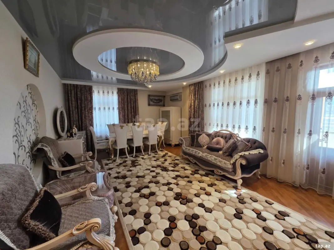 Kirayə verilir 3 otaqlı yeni tikili 125 m²