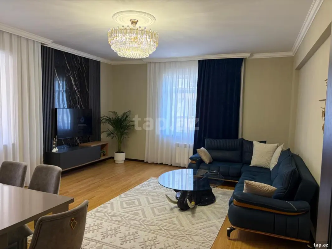 Kirayə verilir 2 otaqlı yeni tikili 100 m²