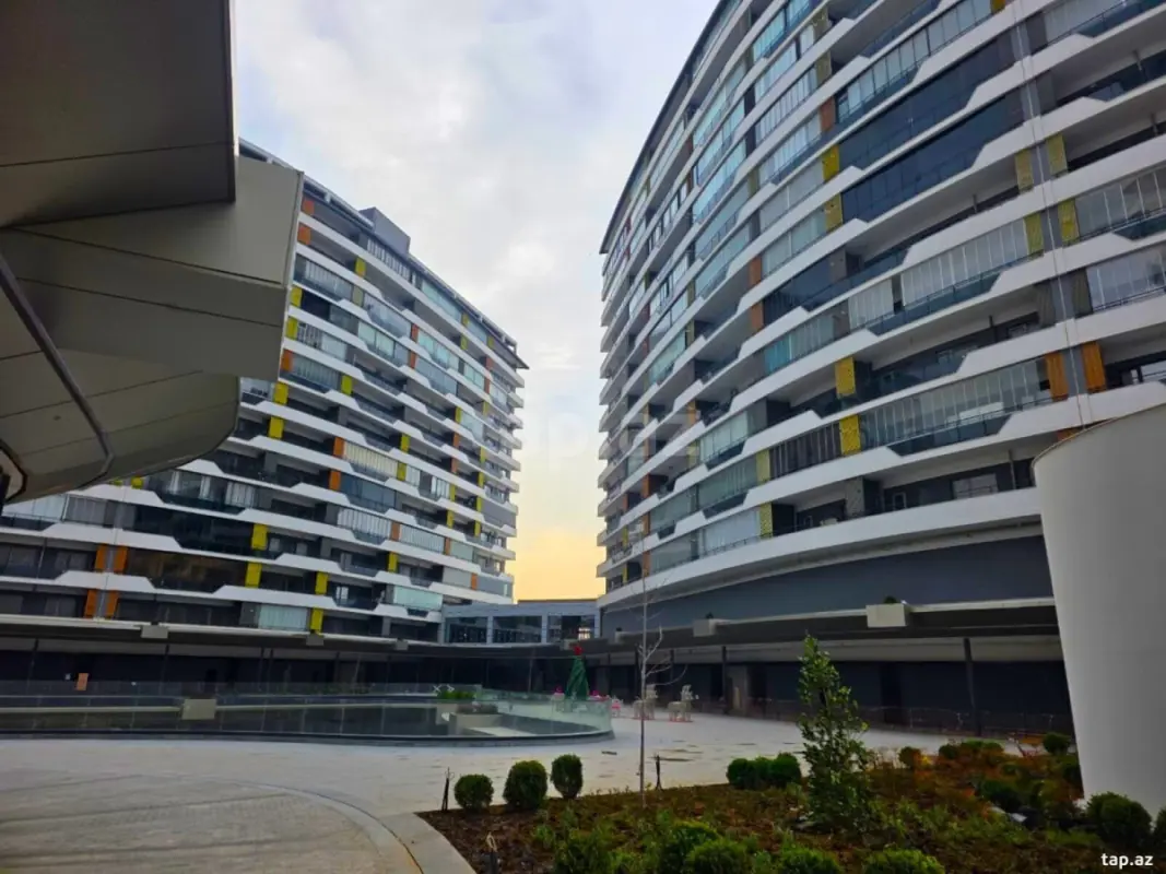 Satılır 2 otaqlı yeni tikili 126.67 m²