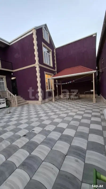 Satılır 4 otaqlı həyət evi 130 m²