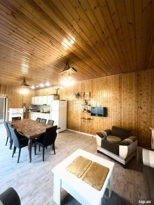 Kirayə verilir 7 otaqlı həyət evi 280 m²