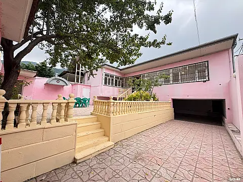 Satılır 5 otaqlı həyət evi 130 m² — Gəncə 5 otaq 130.00 m²