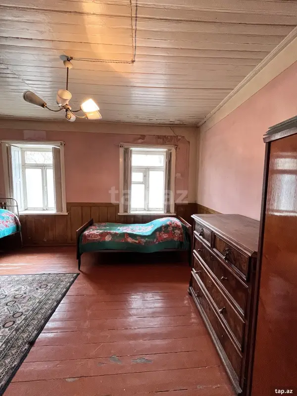 Satılır 4 otaqlı həyət evi 100 m²