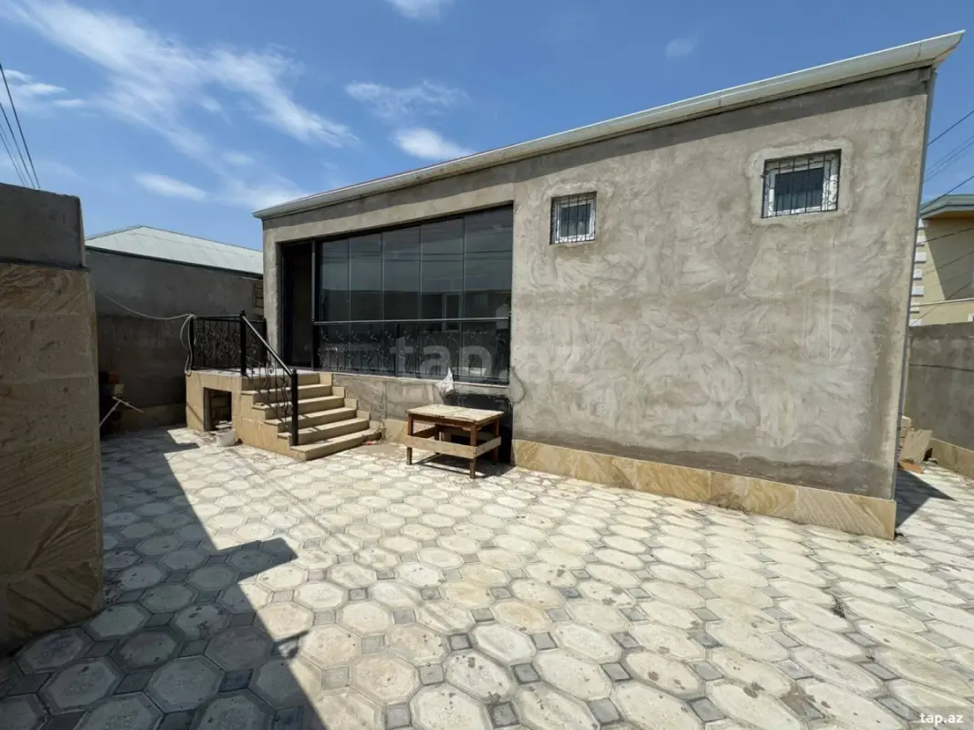 Satılır 4 otaqlı həyət evi 120 m²