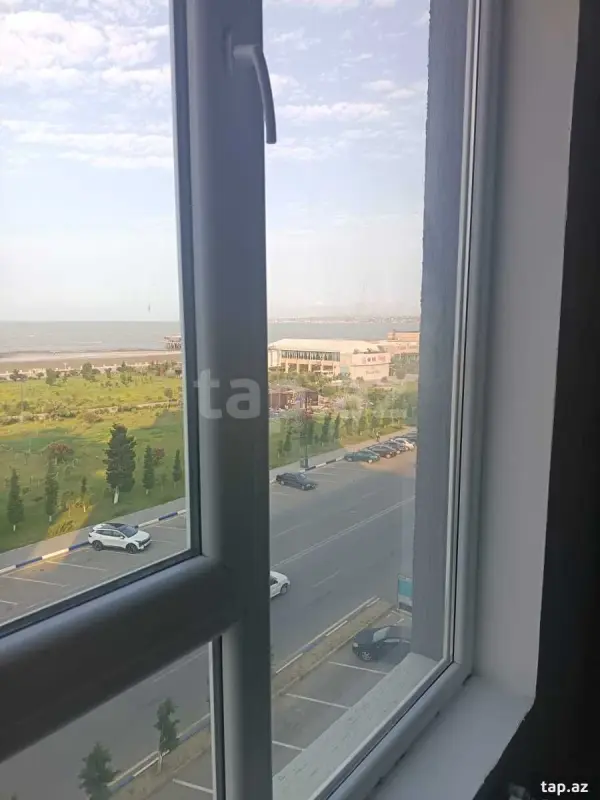 Kirayə verilir 3 otaqlı yeni tikili 114 m²