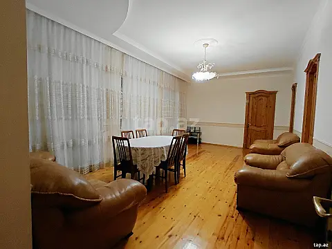 Satılır 9 otaqlı həyət evi 225 m² — Quba 9 otaq 225.00 m²
