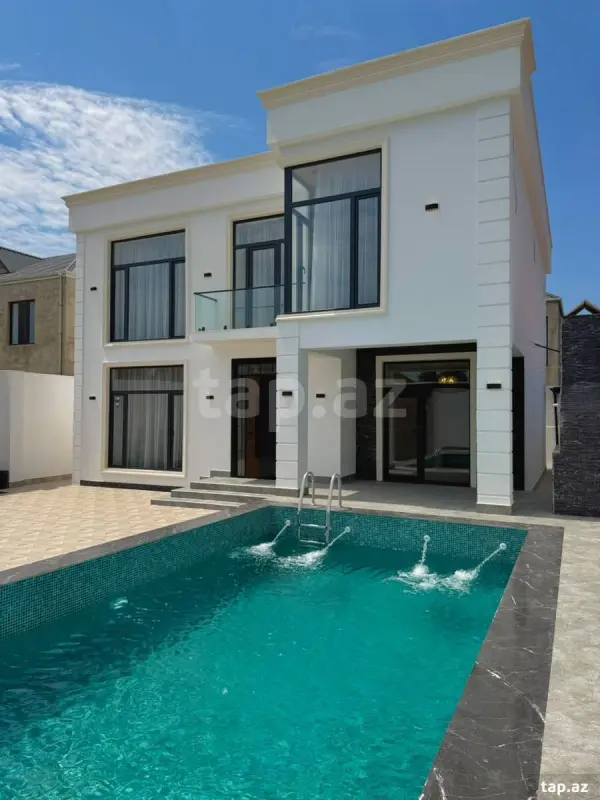 Satılır 4 otaqlı həyət evi 250 m²
