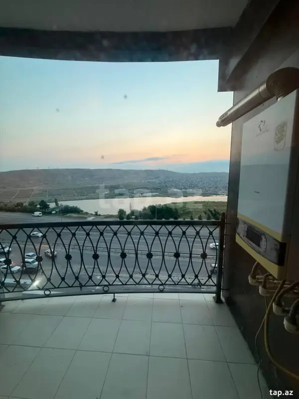 Kirayə verilir 3 otaqlı mənzil 89 m²