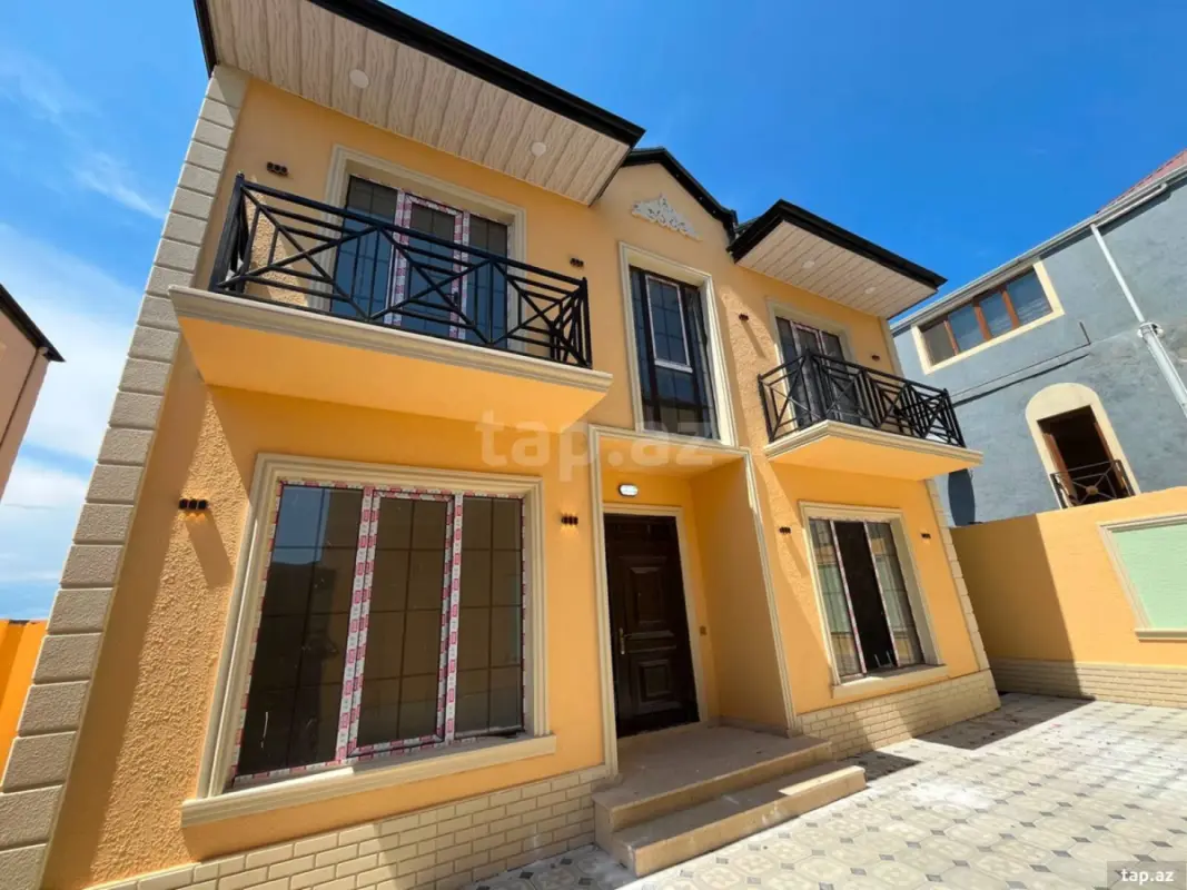 Satılır 4 otaqlı həyət evi 150 m²