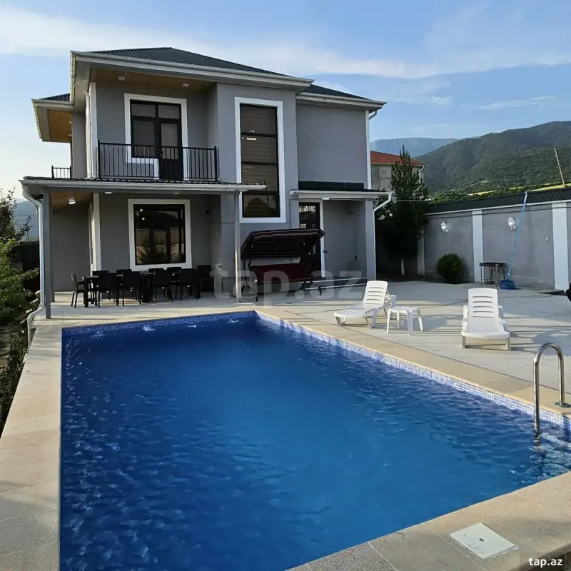 Kirayə verilir 5 otaqlı həyət evi 168 m²