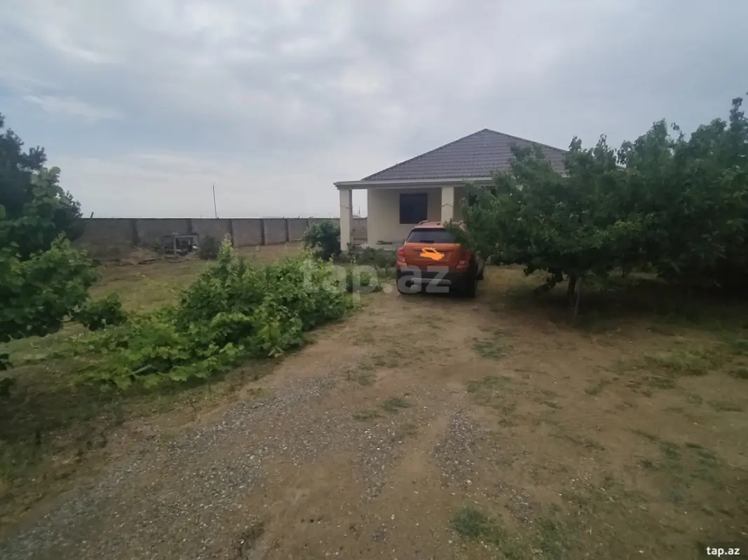 Satılır 4 otaqlı həyət evi 110 m²