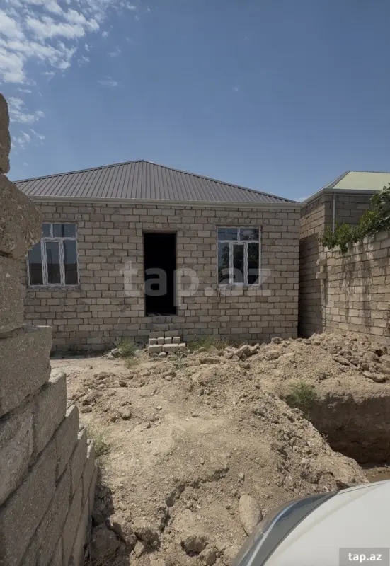 Satılır 3 otaqlı həyət evi 100 m²