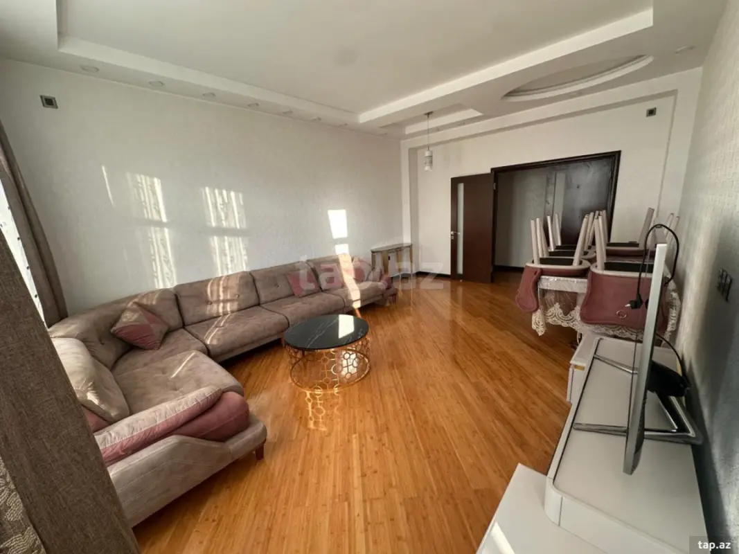 Kirayə verilir 3 otaqlı yeni tikili 125 m²