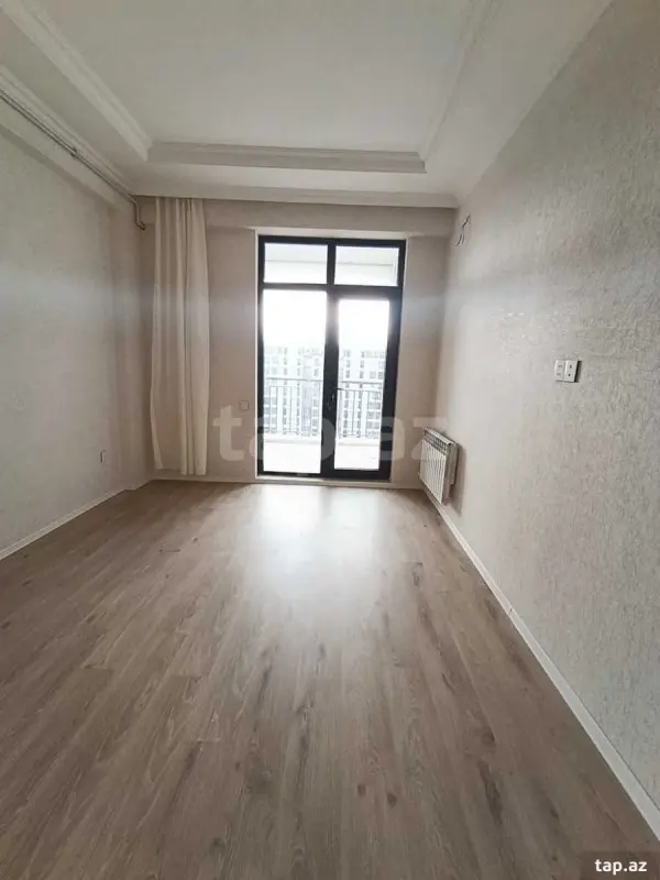 Kirayə verilir 2 otaqlı yeni tikili 77 m²