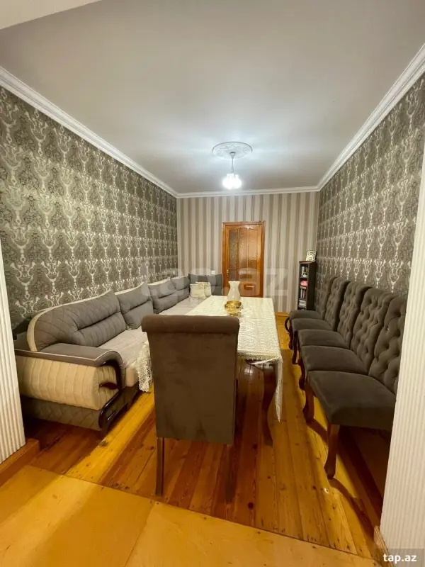Satılır 5 otaqlı mənzil 110 m²
