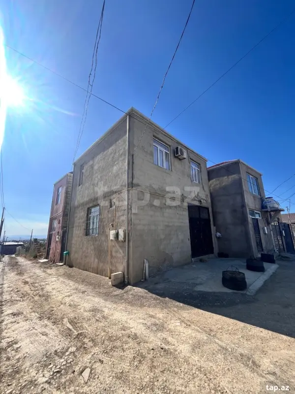 Satılır 3 otaqlı həyət evi 90 m²