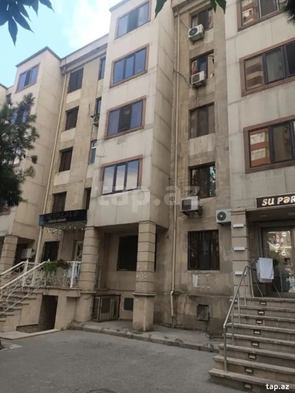 Satılır 1 otaqlı mənzil 35 m²