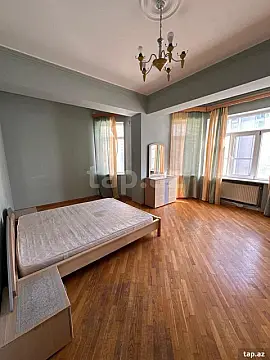 Kirayə verilir 3 otaqlı yeni tikili 130 m² — Bakı 3 otaq 130.00 m²