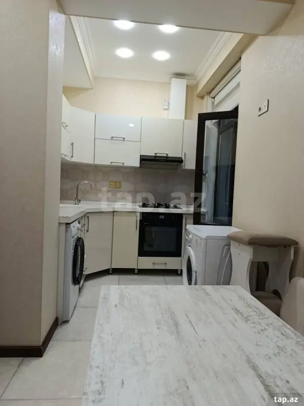 Kirayə verilir 2 otaqlı yeni tikili 75 m²