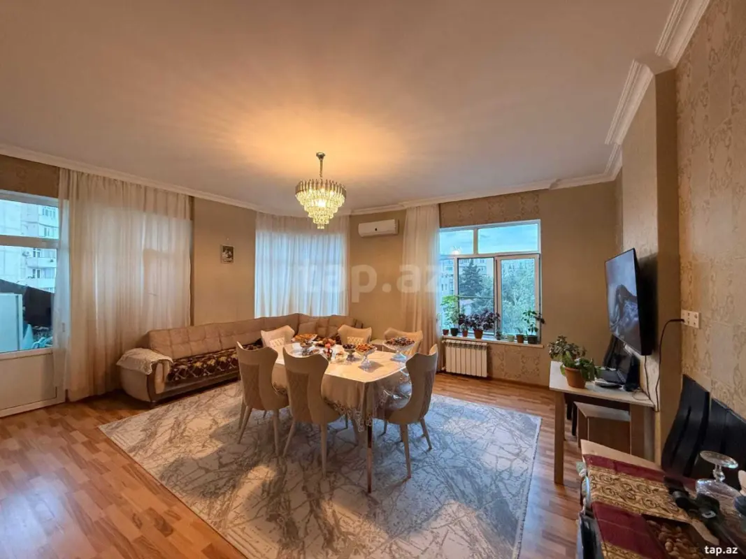 Kirayə verilir 3 otaqlı yeni tikili 94 m²