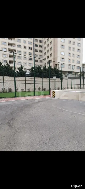 Satılır 4 otaqlı yeni tikili 160 m²