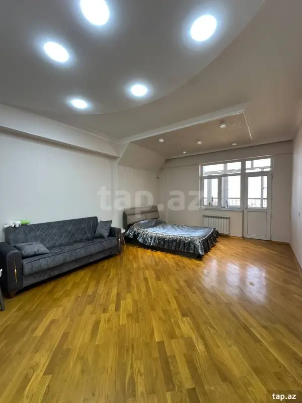 Satılır 3 otaqlı yeni tikili 102 m²