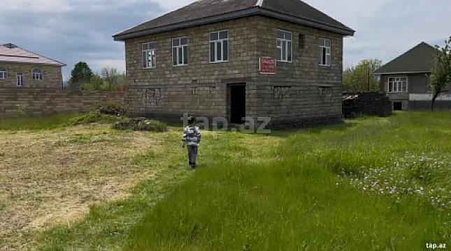 Satılır 3 otaqlı həyət evi 240 m² — Lənkəran 3 otaq 240.00 m²