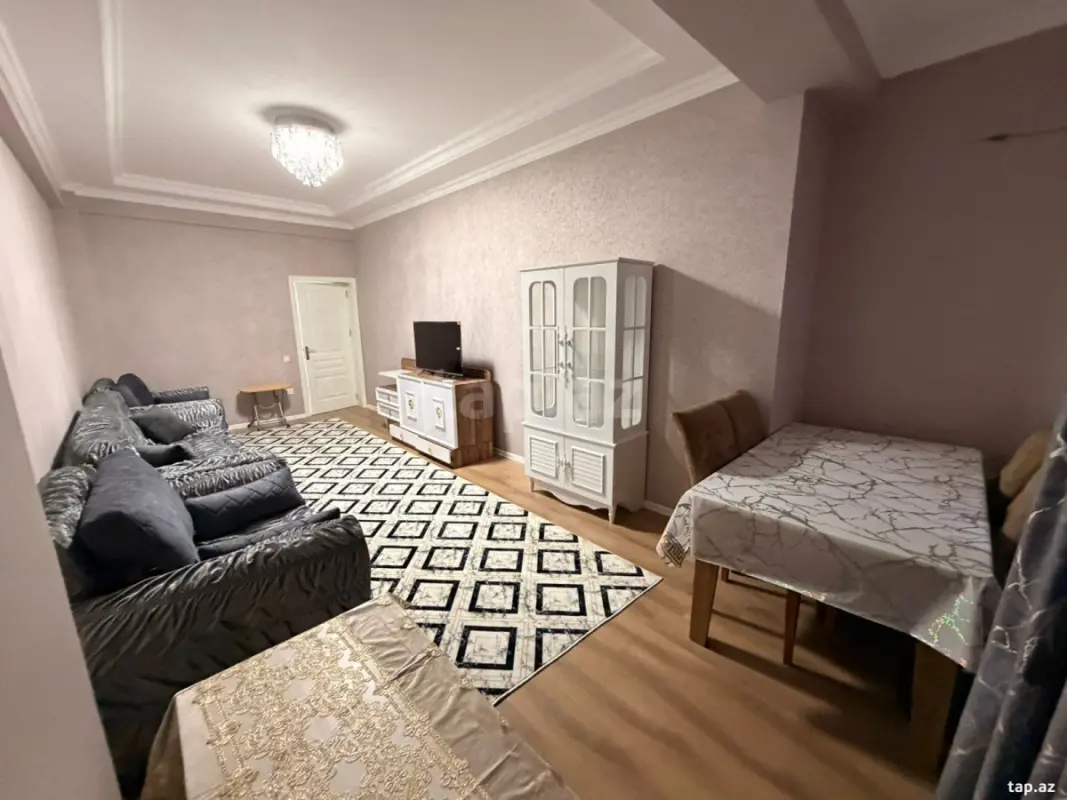 Kirayə verilir 2 otaqlı yeni tikili 77 m²