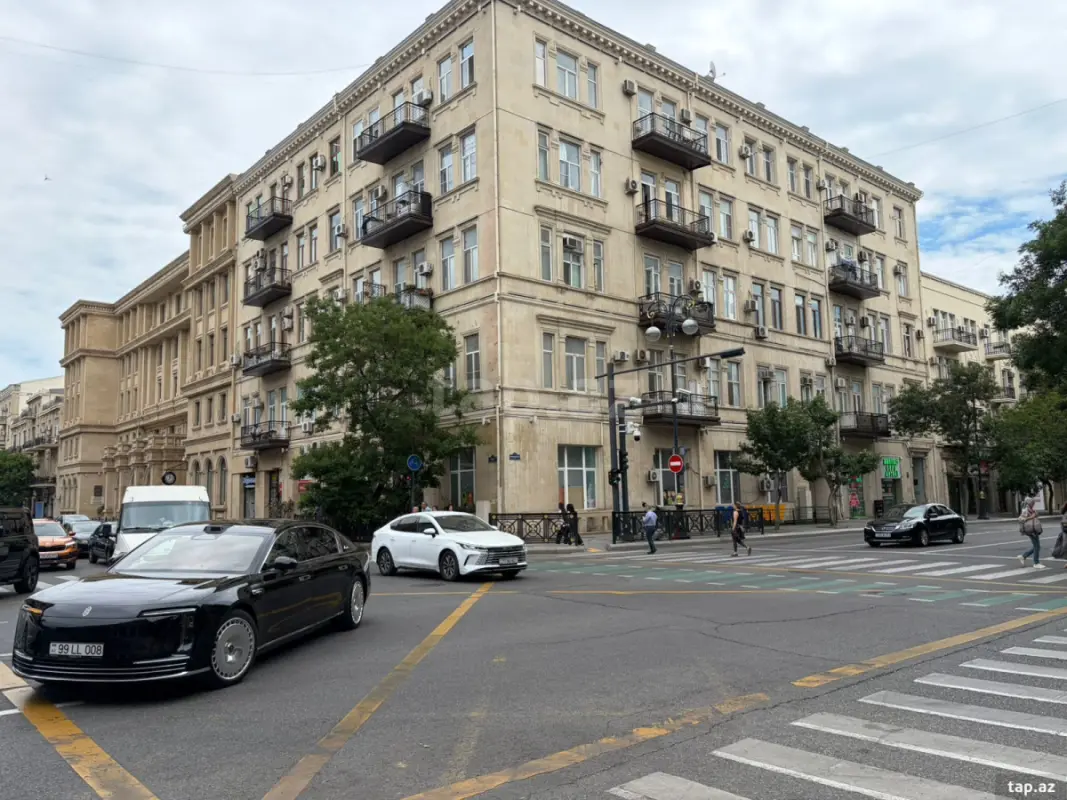 Satılır 1 otaqlı mənzil 38 m²