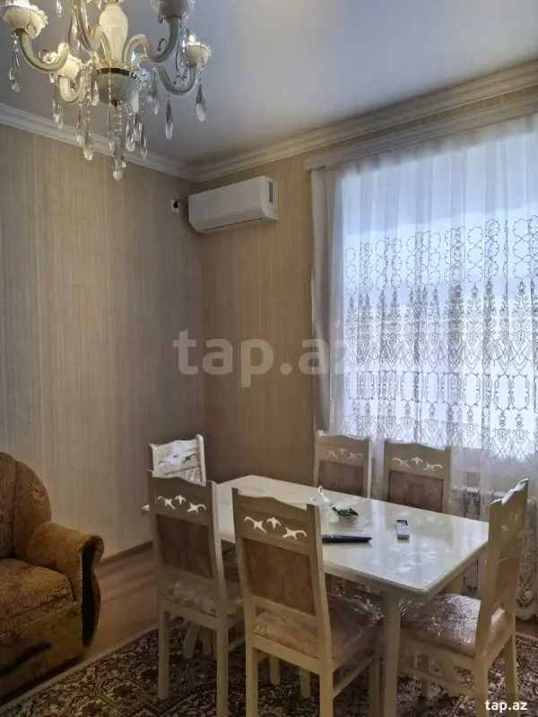 Kirayə verilir 3 otaqlı yeni tikili 85 m²