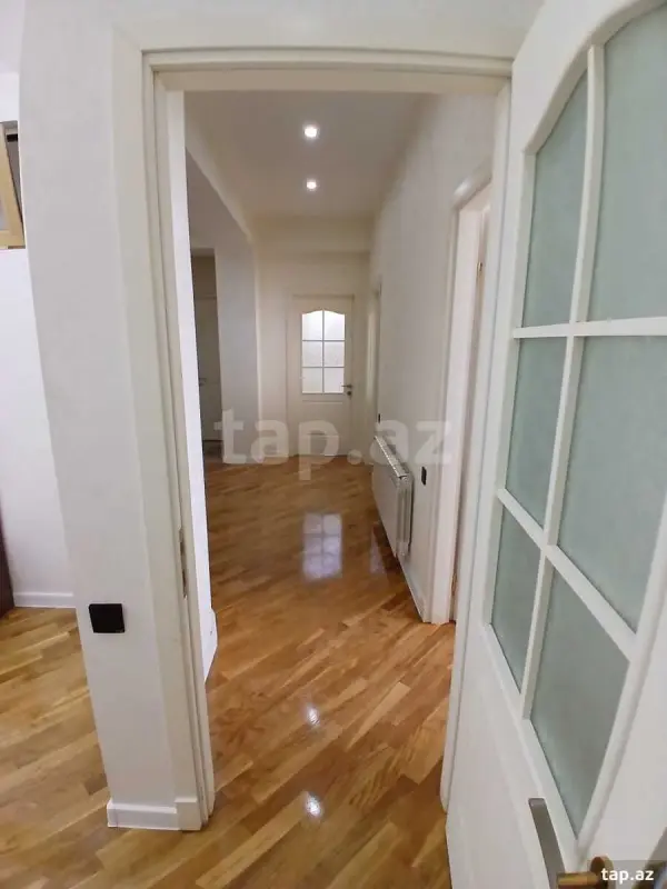 Satılır 3 otaqlı yeni tikili 109 m²