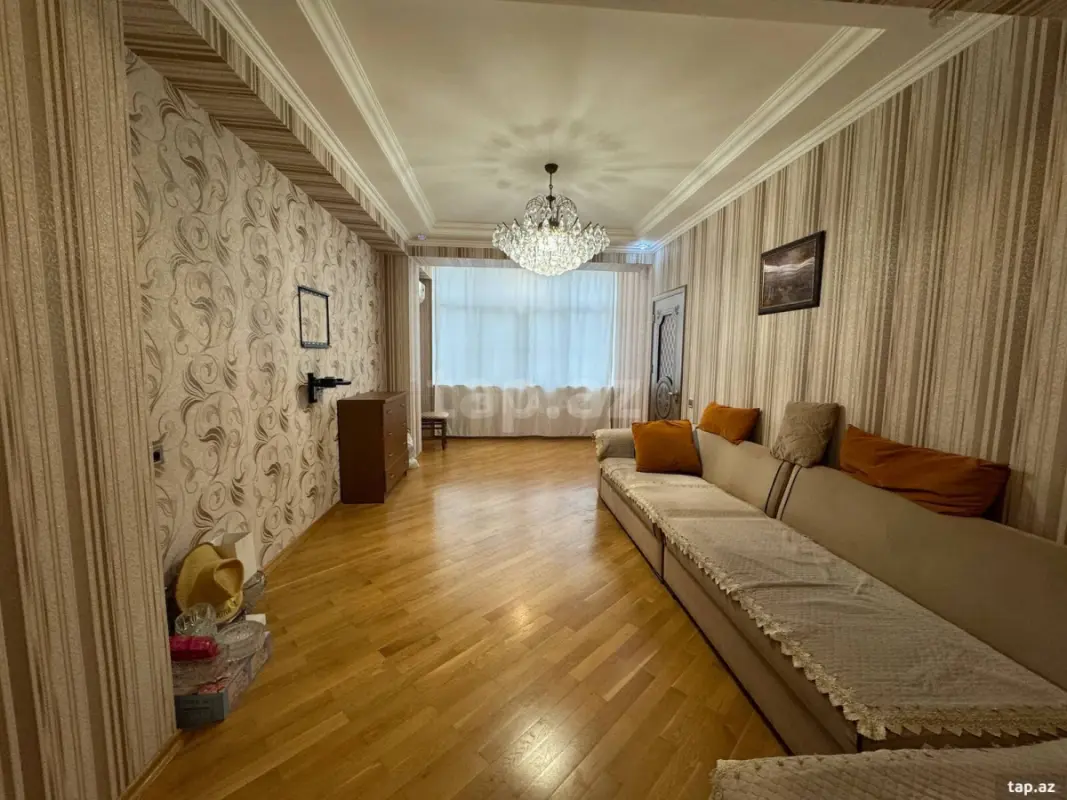 Kirayə verilir 3 otaqlı yeni tikili 87 m²