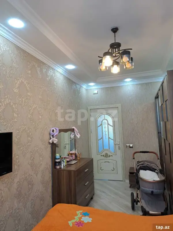 Satılır 2 otaqlı mənzil 61 m²