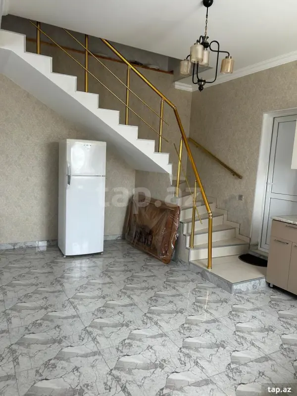 Satılır 4 otaqlı həyət evi 80 m²