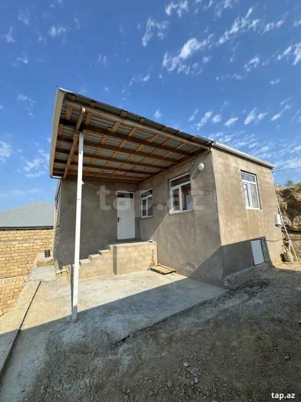 Satılır 4 otaqlı həyət evi 85 m²