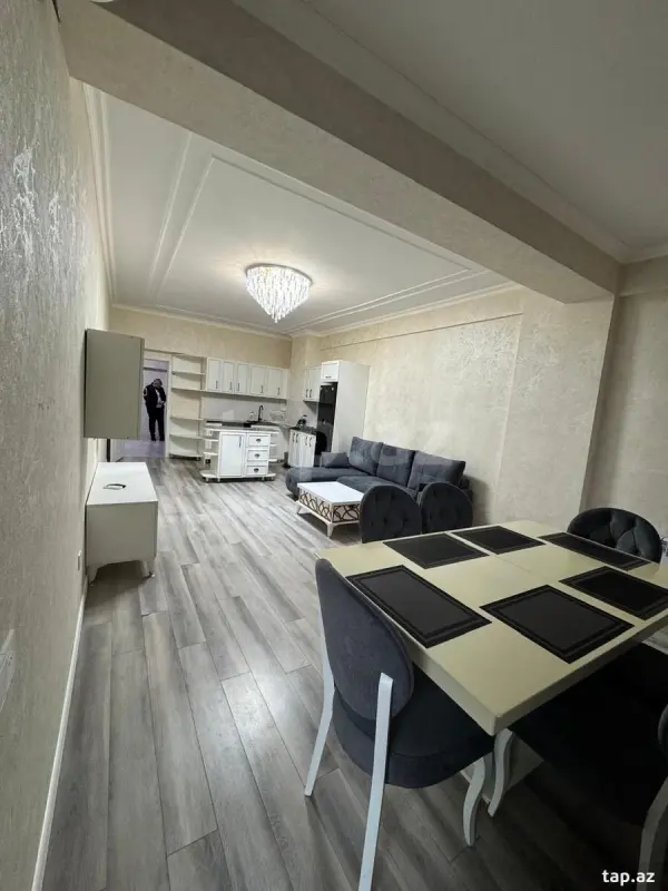 Satılır 2 otaqlı yeni tikili 92 m²
