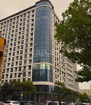 Satılır 3 otaqlı yeni tikili 131 m² — Bakı 3 otaq 131.00 m²
