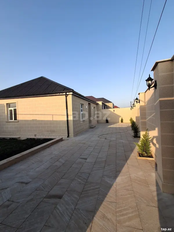 Satılır 3 otaqlı həyət evi 100 m²