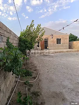 Satılır 3 otaqlı həyət evi 100 m² — Bakı 3 otaq 100.00 m²