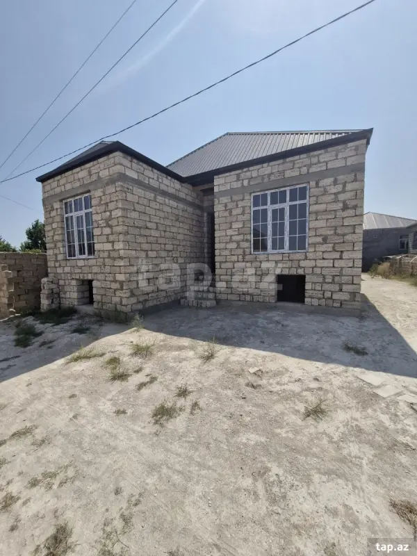 Satılır 3 otaqlı həyət evi 65 m²
