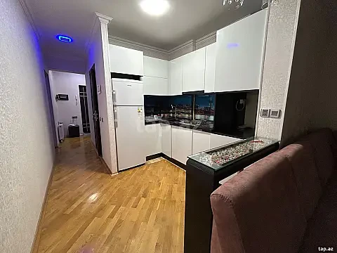 Kirayə verilir 3 otaqlı yeni tikili 90 m² — Bakı 3 otaq 90.00 m²