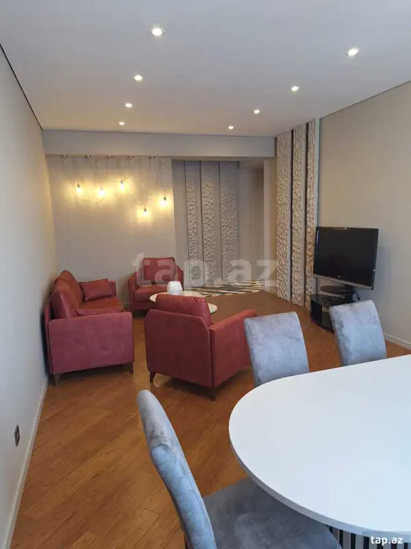 Kirayə verilir 3 otaqlı yeni tikili 105 m²