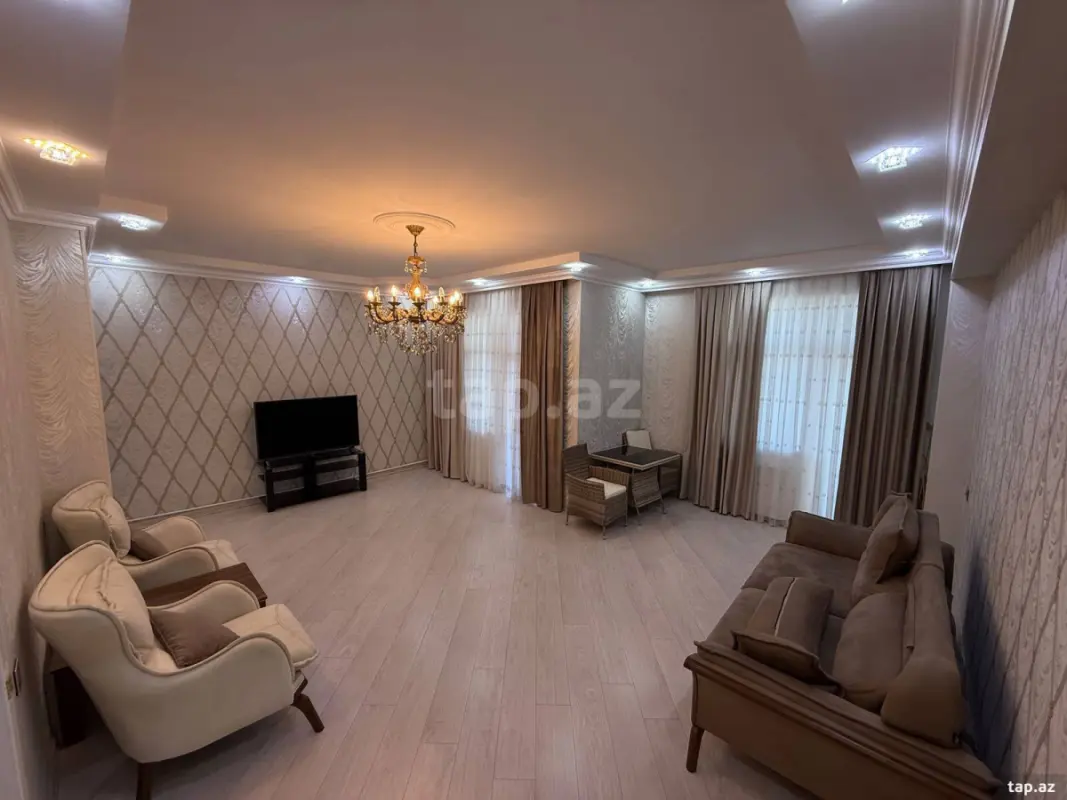 Satılır 3 otaqlı yeni tikili 120 m²