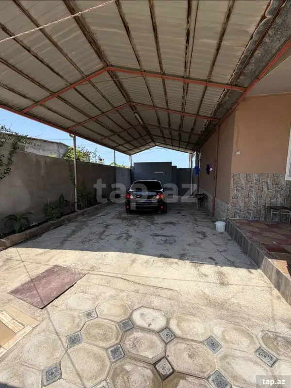 Satılır 5 otaqlı həyət evi 130 m²