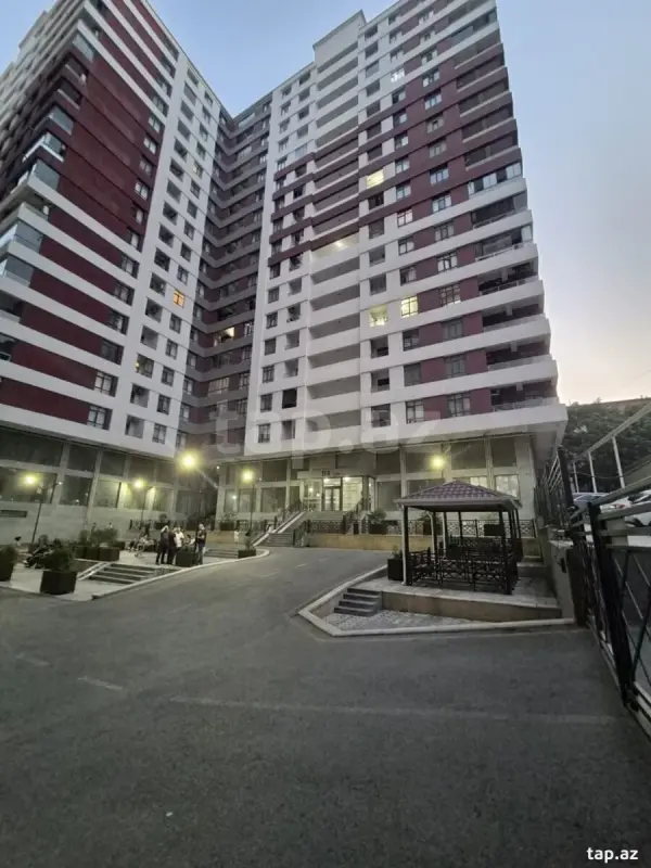 Kirayə verilir 2 otaqlı yeni tikili 65 m²