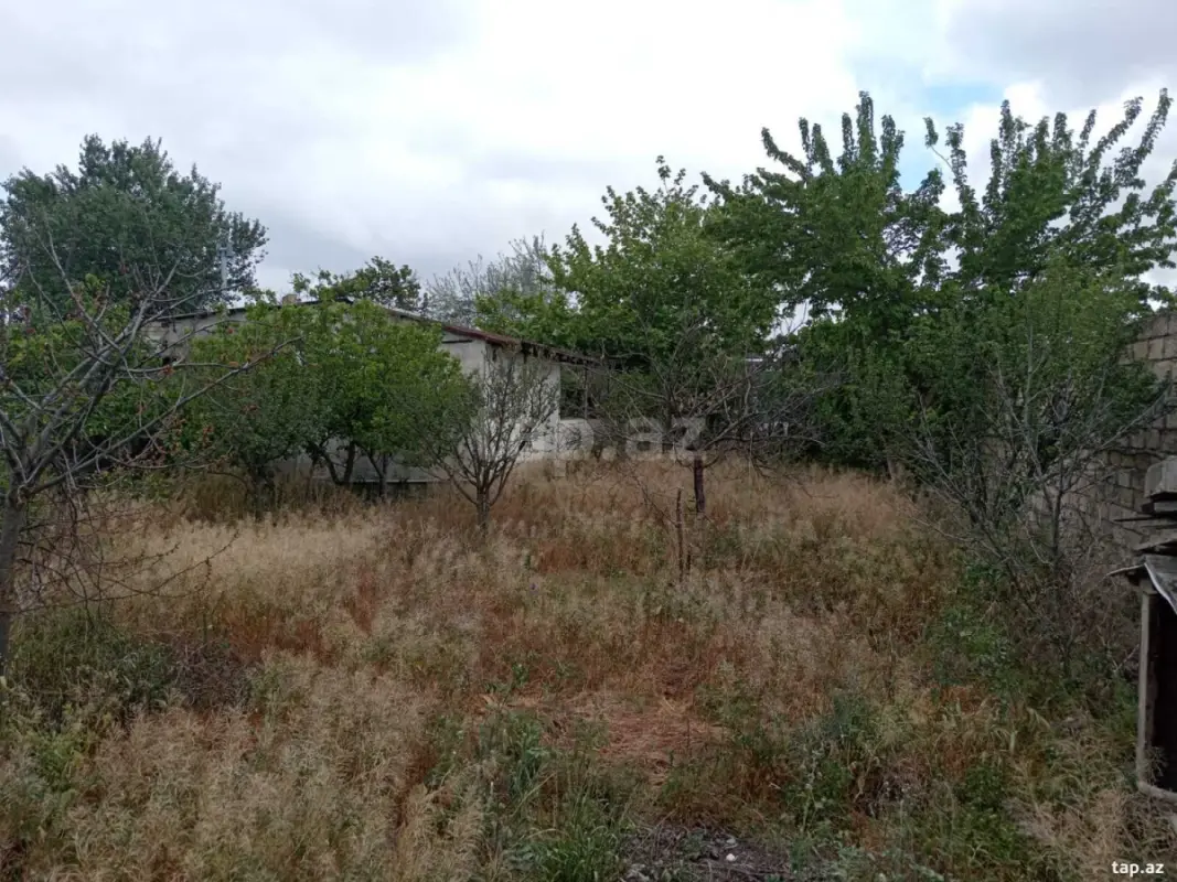 Satılır 1 otaqlı həyət evi 93 m²