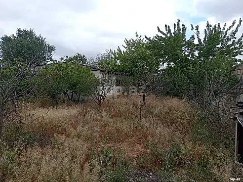 Satılır 1 otaqlı həyət evi 93 m² — Bakı 1 otaq 93.00 m²