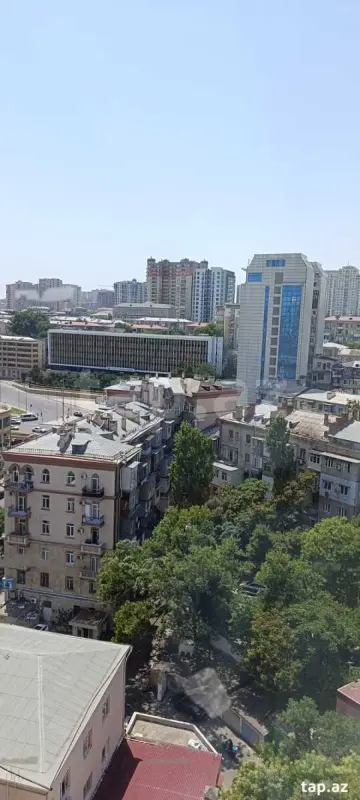 Kirayə verilir 4 otaqlı yeni tikili 220 m²