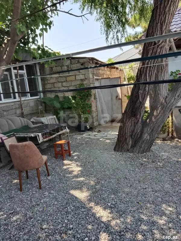 Satılır 6 otaqlı həyət evi 150 m²
