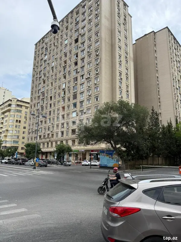 Satılır 3 otaqlı yeni tikili 115 m²